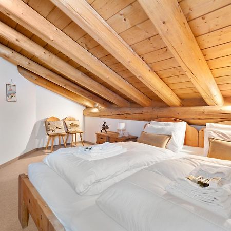Chalet St Moritz Madulain Luaran gambar