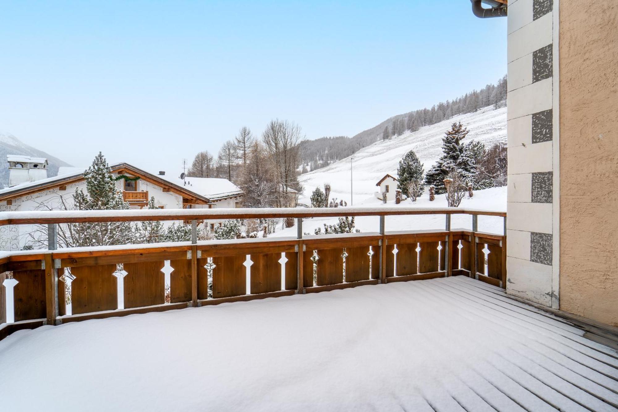 Chalet St Moritz Madulain Luaran gambar